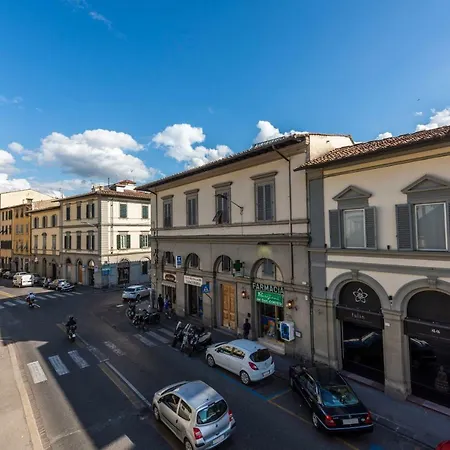 Apartment Renovated 19th-century In An Authentic Area Florence