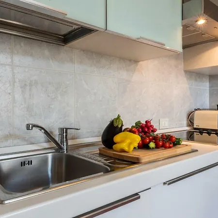 Appartamento Renovated 19th-century In An Authentic Area